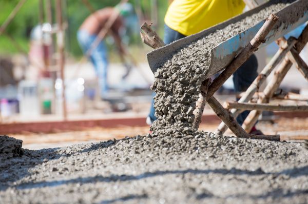 Backyard Concrete Pouring in Silver Spring